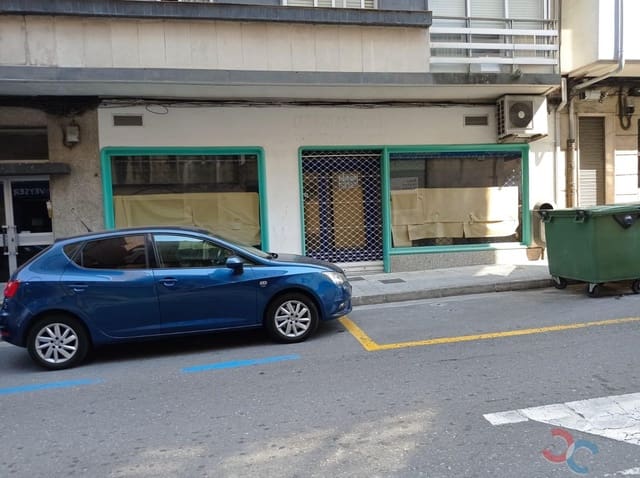 2 bedroom Commercial for rent in Marín - € 600 (Ref: 9151084)
