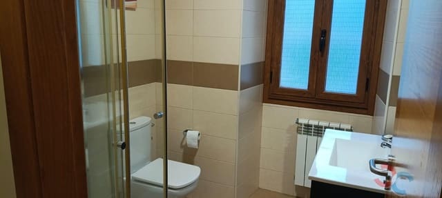 3 bedroom Finca/Country House for sale in Pontevedra city with garage - € 300,000 (Ref: 9153346)