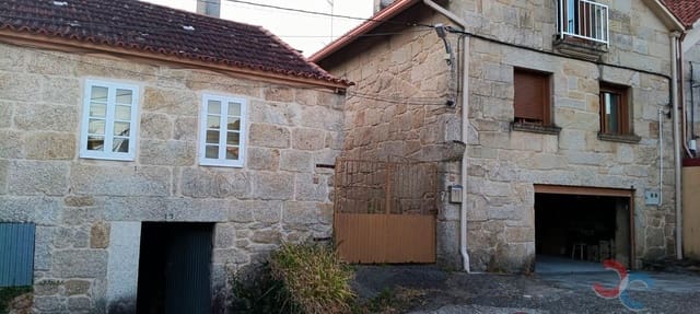 3 bedroom Finca/Country House for sale in Pontevedra city with garage - € 300,000 (Ref: 9153346)