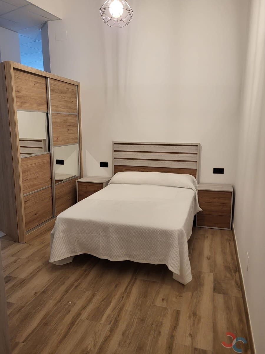 2 sypialnia Mieszkanie do wynajęcia w Marin - 650 € (Ref: 9160900)
