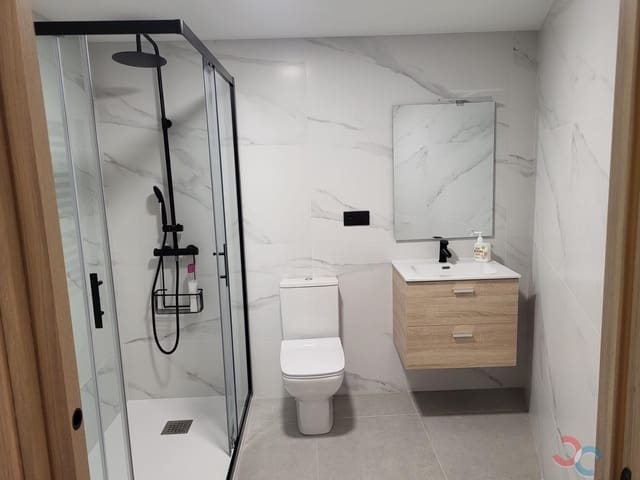 2 bedroom Flat for rent in Marín - € 650 (Ref: 9160900)