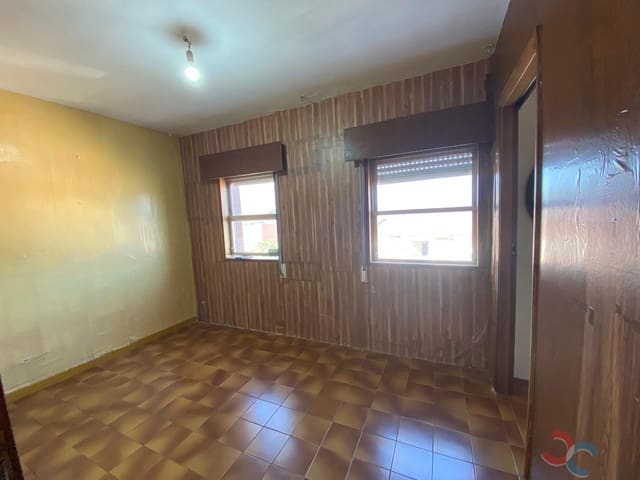 5 bedroom Finca/Country House for sale in Pontevedra city - € 175,000 (Ref: 9186287)