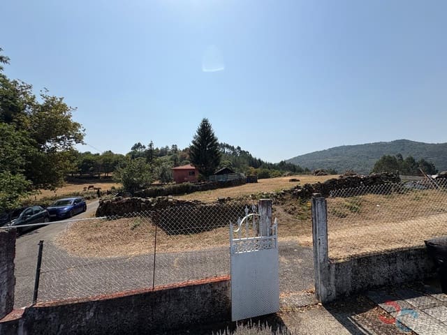 3 bedroom Finca/Country House for sale in Cotobade, Ponteareas with garage - € 129,000 (Ref: 9194293)