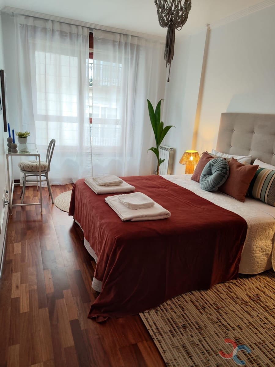 3 soveværelse Lejlighed til leje i Marin med garage - € 850 (Ref: 9269313)