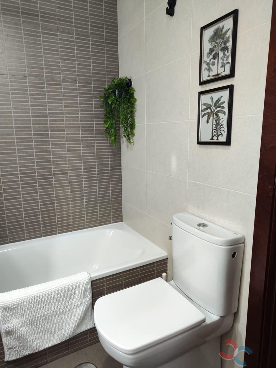 3 soveværelse Lejlighed til leje i Marin med garage - € 850 (Ref: 9269313)