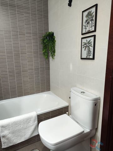 3 bedroom Flat for rent in Marín with garage - € 850 (Ref: 9269313)