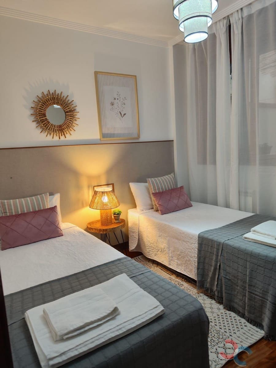 3 soveværelse Lejlighed til leje i Marin med garage - € 850 (Ref: 9269313)