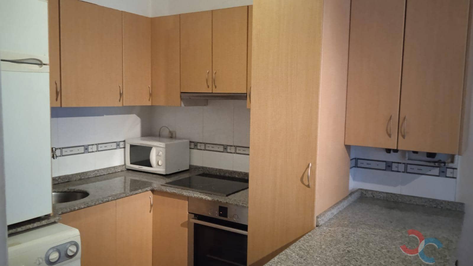 2 bedroom Flat for sale in Pontevedra city with garage - € 184,000 (Ref: 9300897)