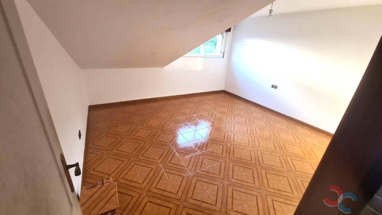 3 soverom Penthouse til salgs i Poio med garasje - € 140 000 (Ref: 9307276)