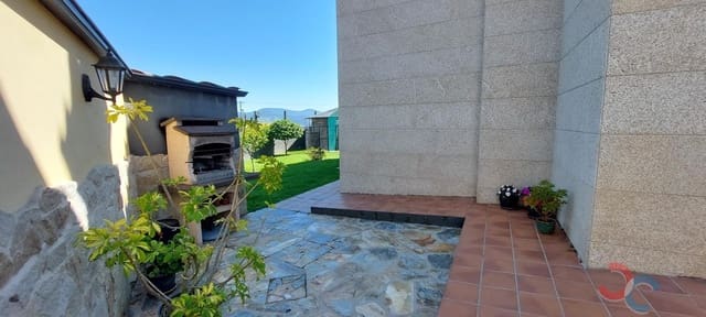 3 sypialnia Willa na sprzedaż w Samieira, Poio z basenem garażem - 475 000 € (Ref: 9307277)