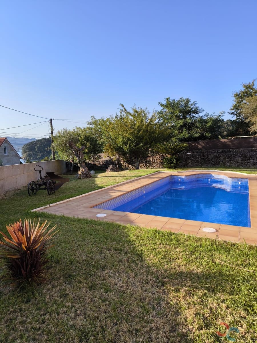 4 sovrum Villa till salu i Redondela med pool garage - 400 000 € (Ref: 9348735)