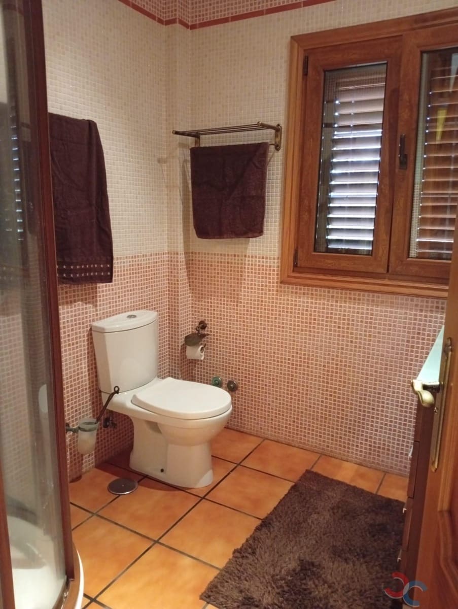 4 quarto Moradia para venda em Redondela com piscina garagem - 400 000 € (Ref: 9348735)