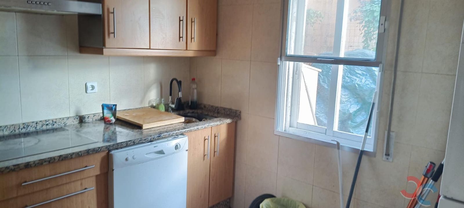 3 makuuhuone Huvila myytävänä paikassa Pontevedra kaupunki mukana 
autotalli - 200 000 € (Ref: 9367217)