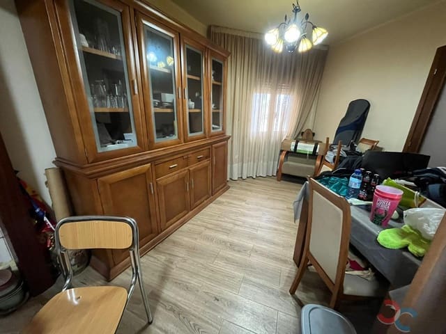 4 bedroom Townhouse for sale in Marín - € 165,000 (Ref: 9389854)