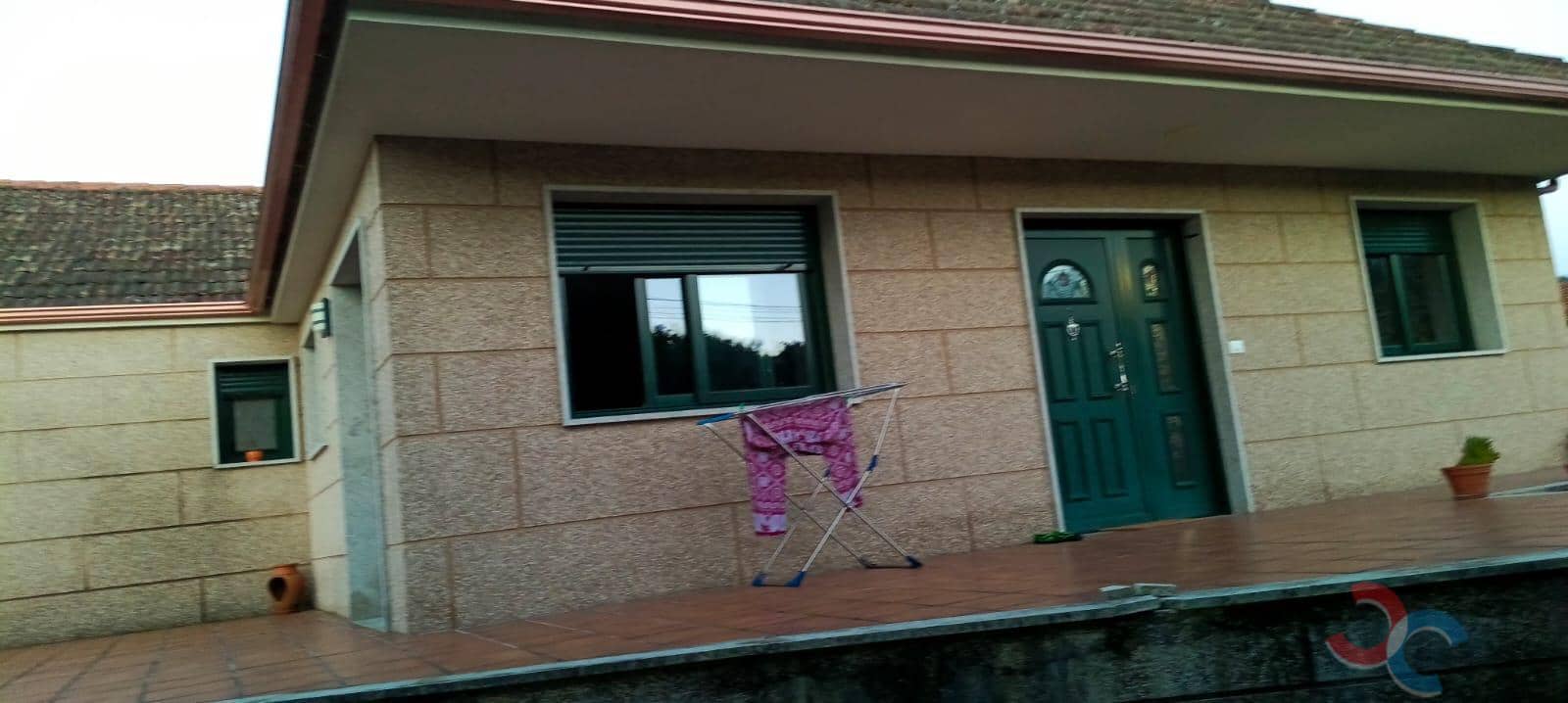 4 bedroom Finca/Country House for sale in Pontevedra city - € 275,000 (Ref: 9400224)