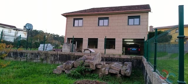 4 bedroom Finca/Country House for sale in Pontevedra city - € 275,000 (Ref: 9400224)