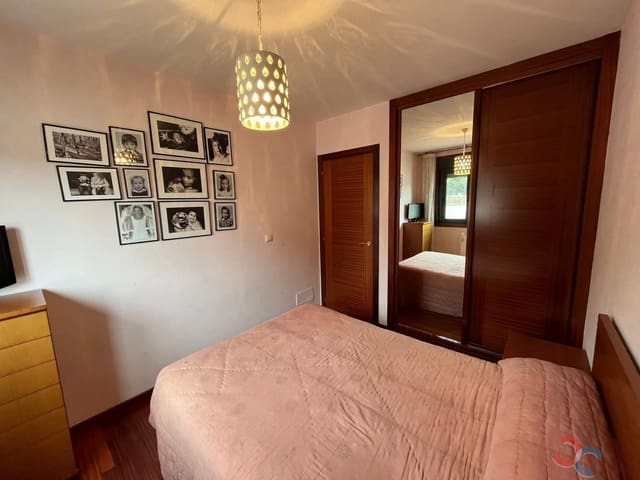 2 makuuhuone Huoneisto myytävänä paikassa Cangas mukana 
autotalli - 228 000 € (Ref: 9619602)