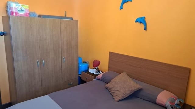 4 slaapkamer Villa te koop in Pontevedra stad - € 175.000 (Ref: 9646309)