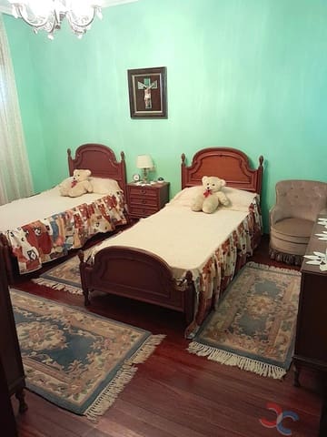 3 makuuhuone Huvila myytävänä paikassa Xeve, Pontevedra kaupunki mukana 
autotalli - 360 000 € (Ref: 9758211)