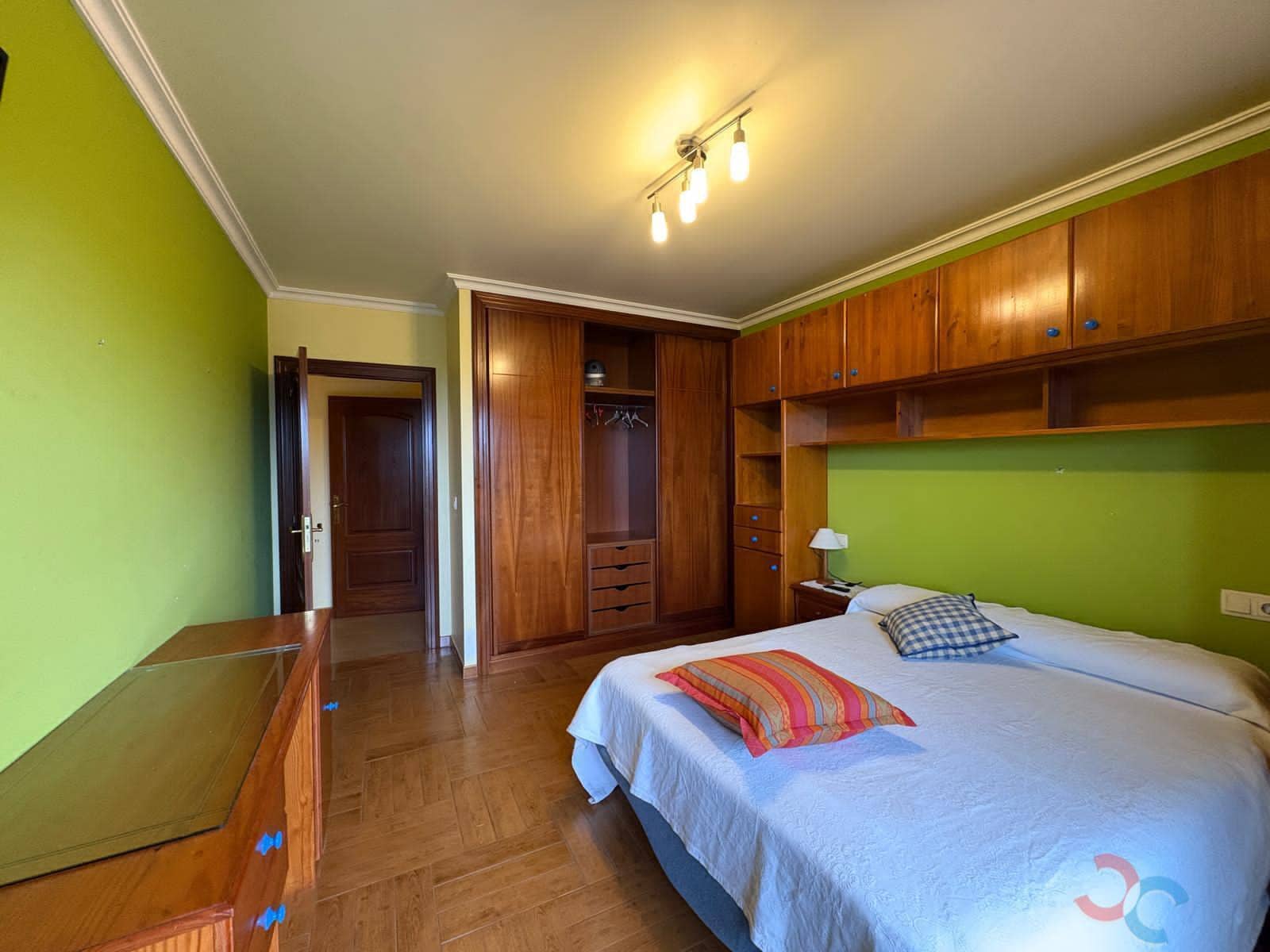 4 slaapkamer Villa te koop in Marin met zwembad garage - € 770.000 (Ref: 9758873)