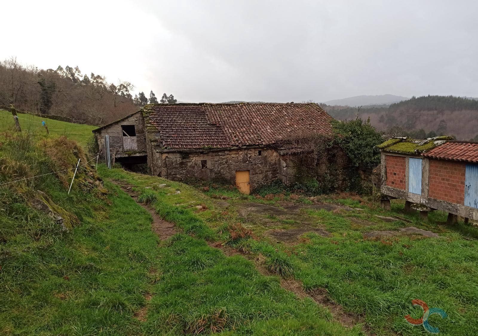 5 soveværelse Finca/Landehus til salg i Cerdedo-Cotobade - € 110.000 (Ref: 9778305)