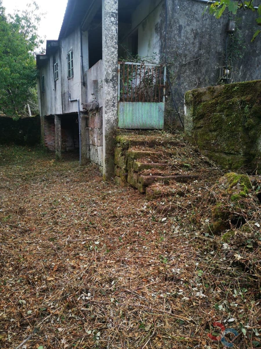 5 soveværelse Finca/Landehus til salg i Becerrea - € 180.000 (Ref: 9819644)
