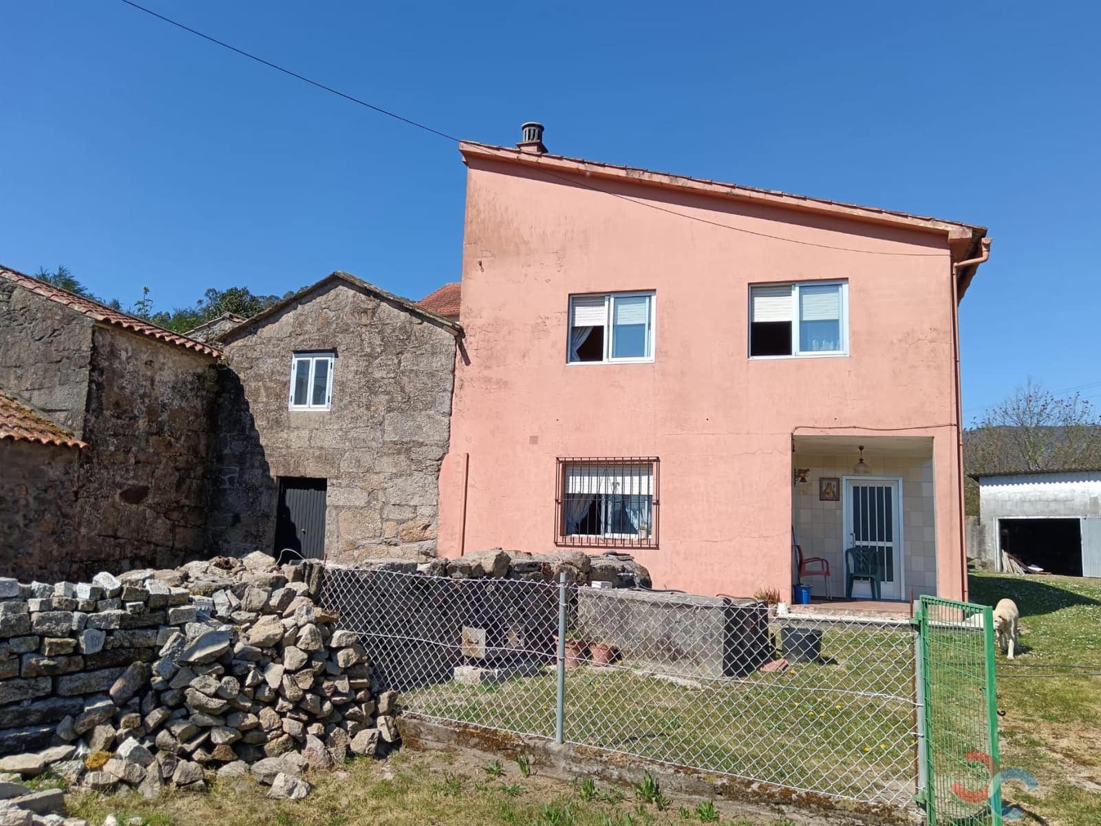 4 soveværelse Finca/Landehus til salg i Pontevedra by med garage - € 350.000 (Ref: 9830407)