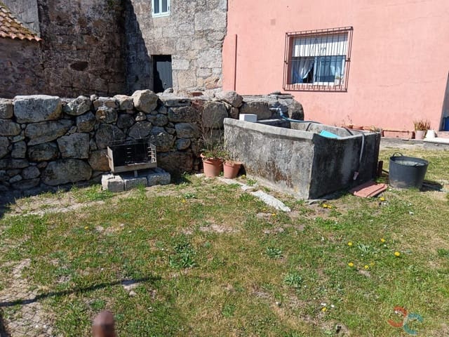 4 chambre Finca/Maison de Campagne à vendre à Pontevedra ville avec garage - 350 000 € (Ref: 9830407)