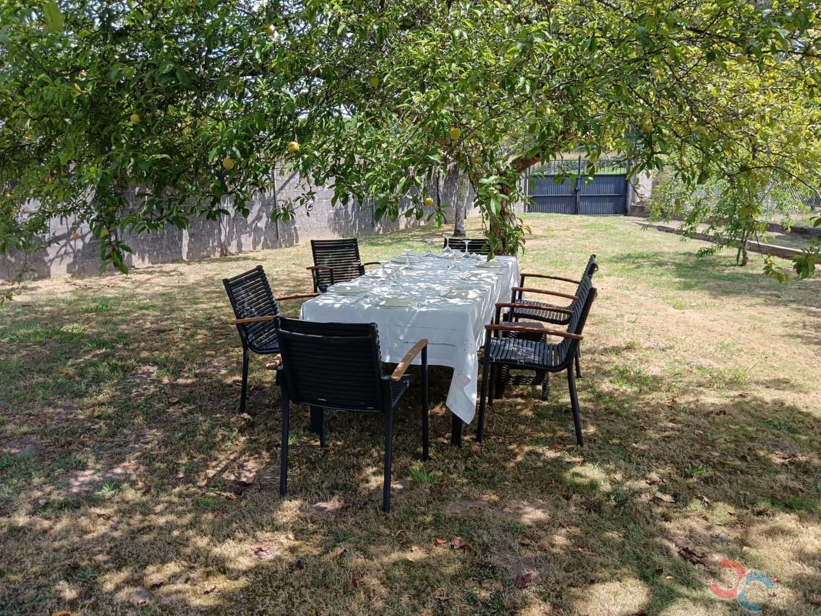 4 soveværelse Finca/Landehus til salg i Pontevedra by med garage - € 350.000 (Ref: 9830407)