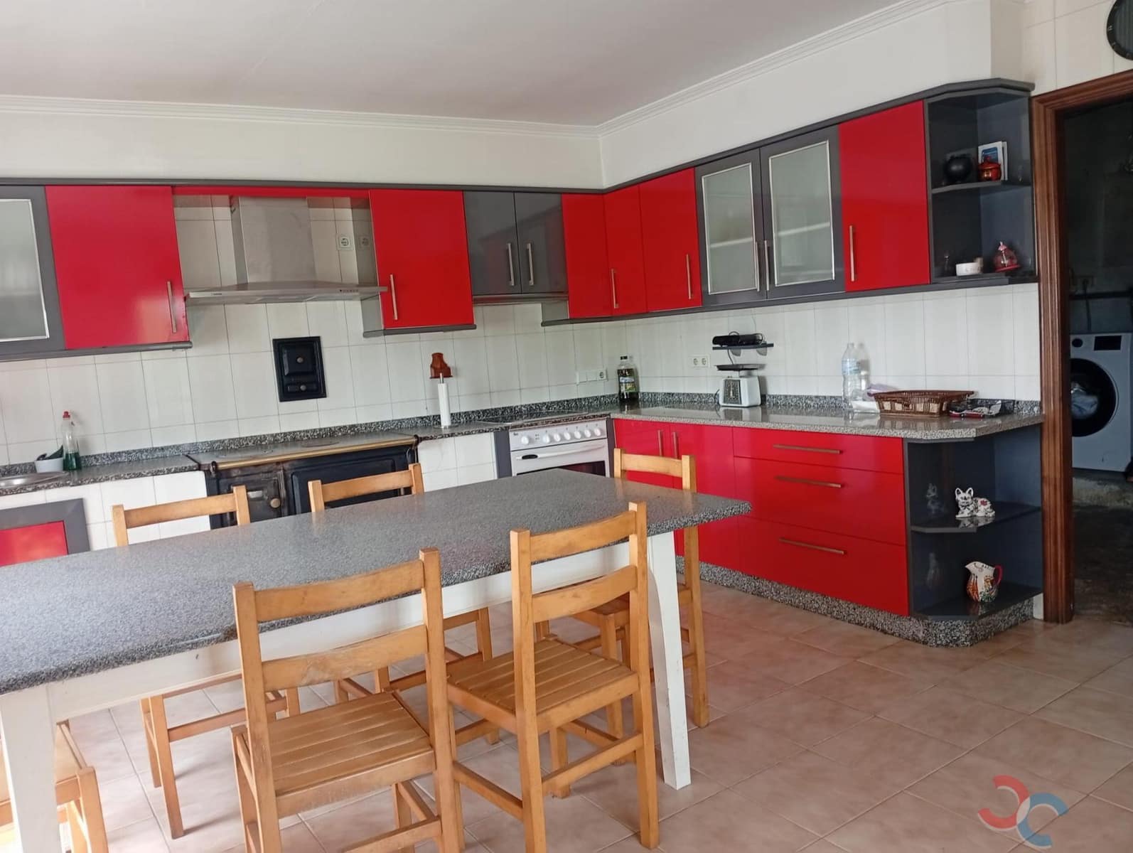 4 bedroom Finca/Country House for sale in Pontevedra city with garage - € 350,000 (Ref: 9830407)