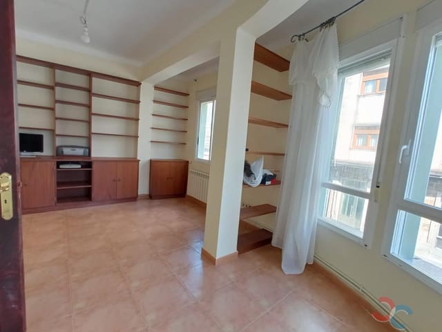 5 soverom Hus til salgs i Marín - € 225 000 (Ref: 9834874)