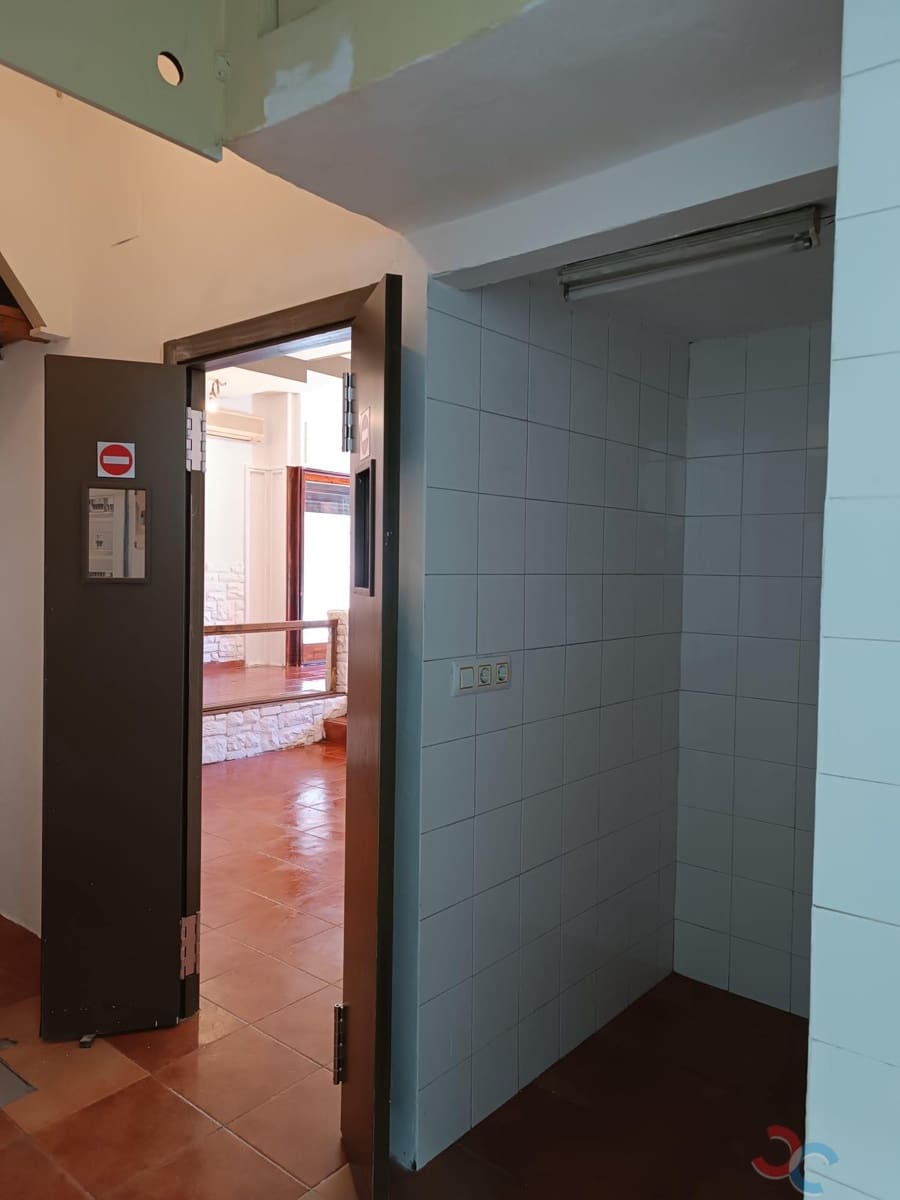 2 bedroom Flat for sale in Pontevedra city - € 140,000 (Ref: 9841897)