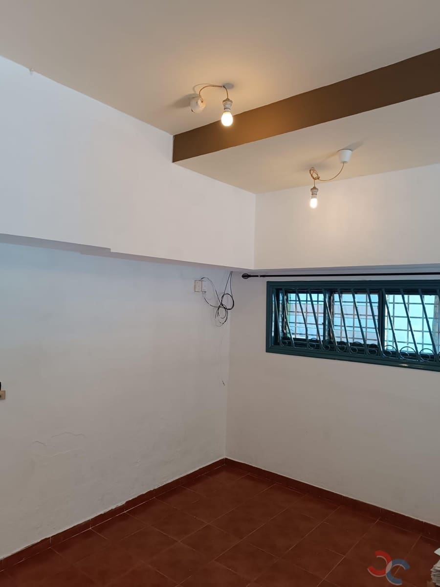 2 bedroom Flat for sale in Pontevedra city - € 140,000 (Ref: 9841897)