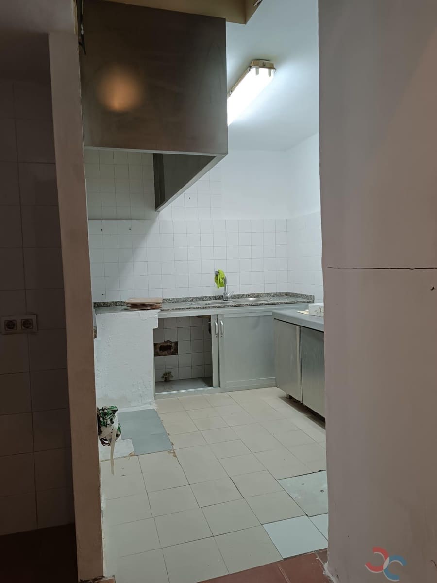 2 bedroom Flat for sale in Pontevedra city - € 140,000 (Ref: 9841897)