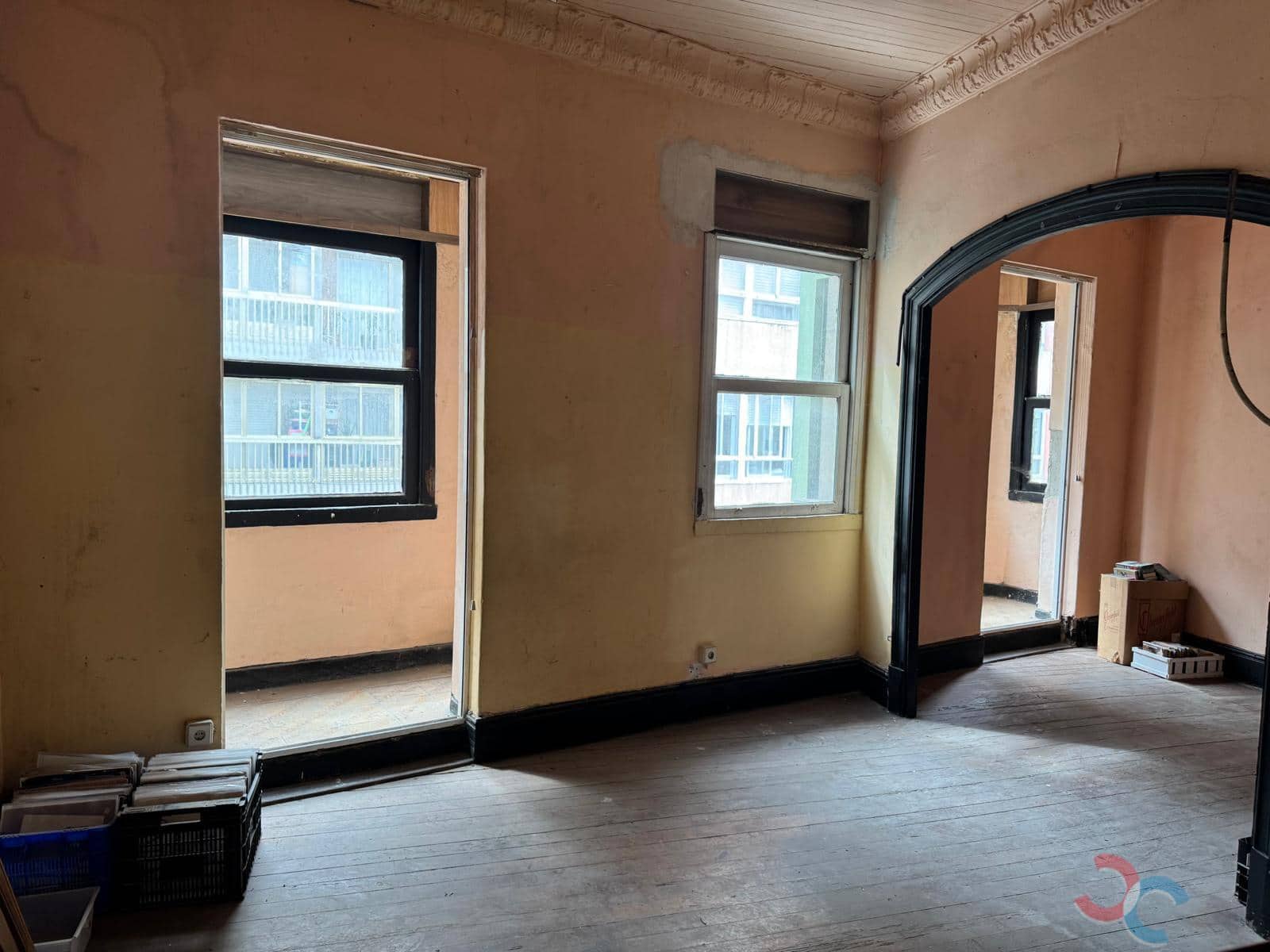 6 bedroom Flat for sale in Marin - € 120,000 (Ref: 9848389)
