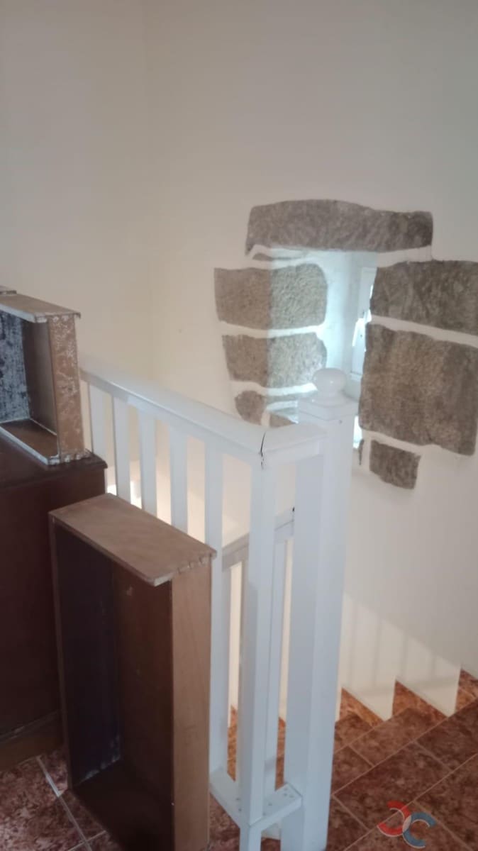 3 bedroom Townhouse for sale in Ponte-Caldelas - € 80,000 (Ref: 9927593)