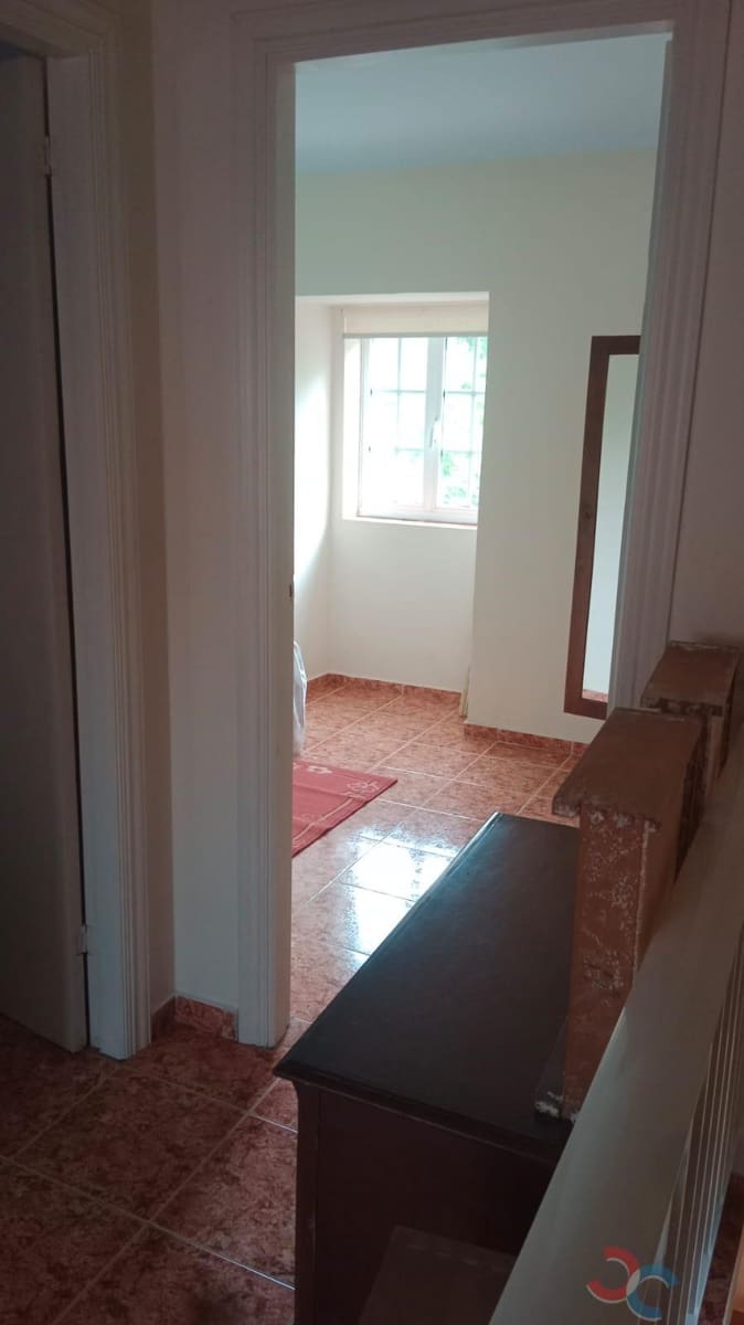 3 bedroom Townhouse for sale in Ponte-Caldelas - € 80,000 (Ref: 9927593)