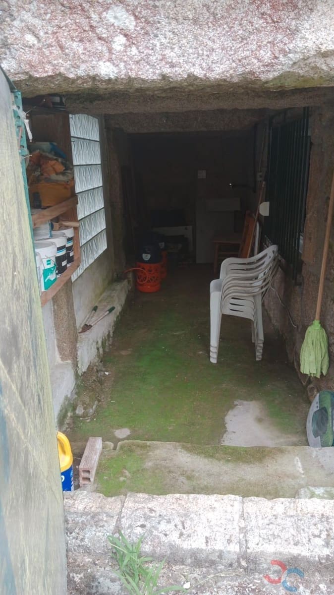 3 bedroom Townhouse for sale in Ponte-Caldelas - € 80,000 (Ref: 9927593)