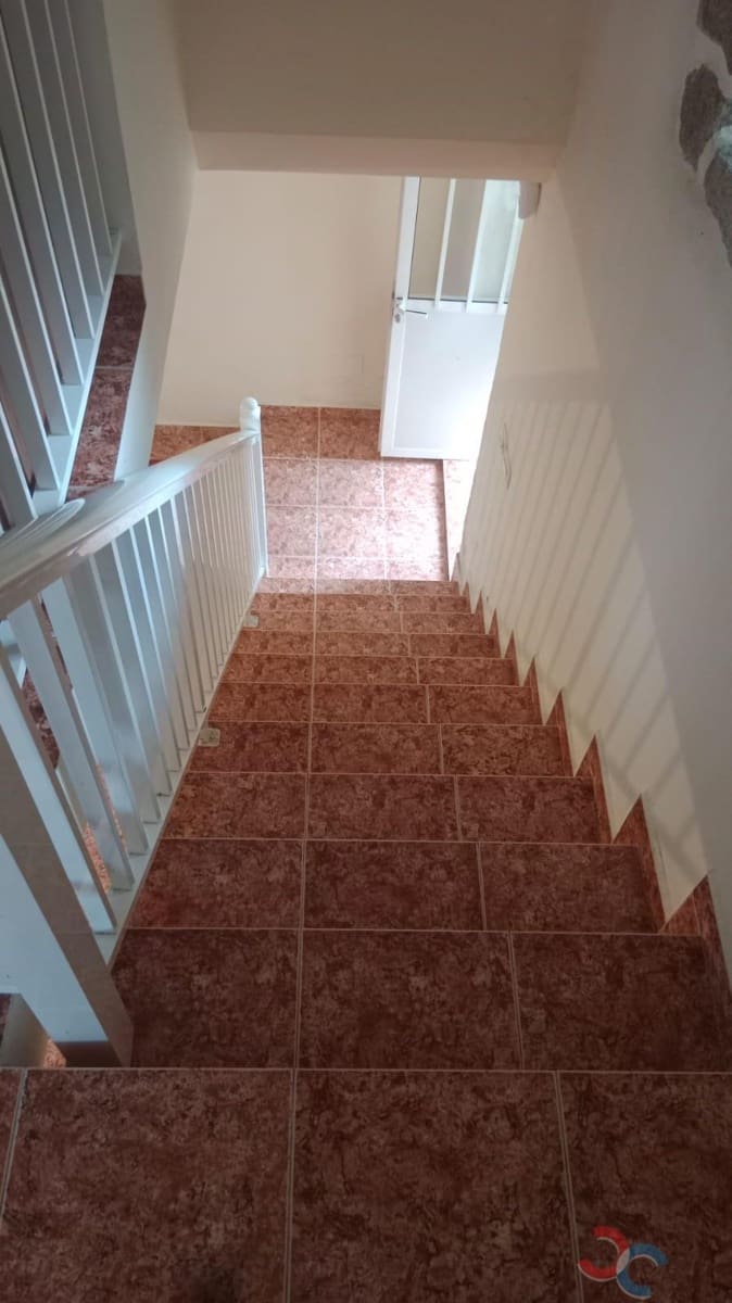 3 bedroom Townhouse for sale in Ponte-Caldelas - € 80,000 (Ref: 9927593)