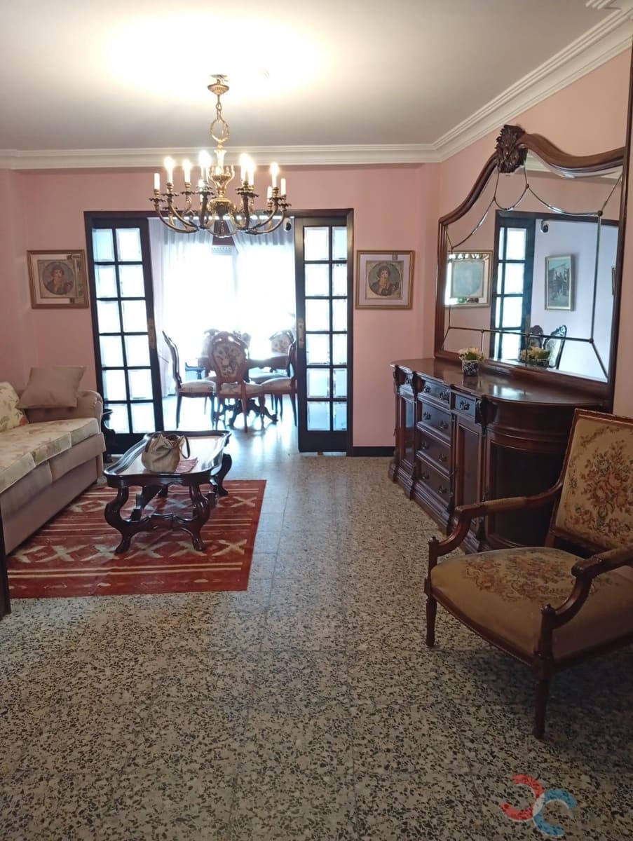 4 slaapkamer Flat te koop in Marin - € 180.000 (Ref: 9972322)