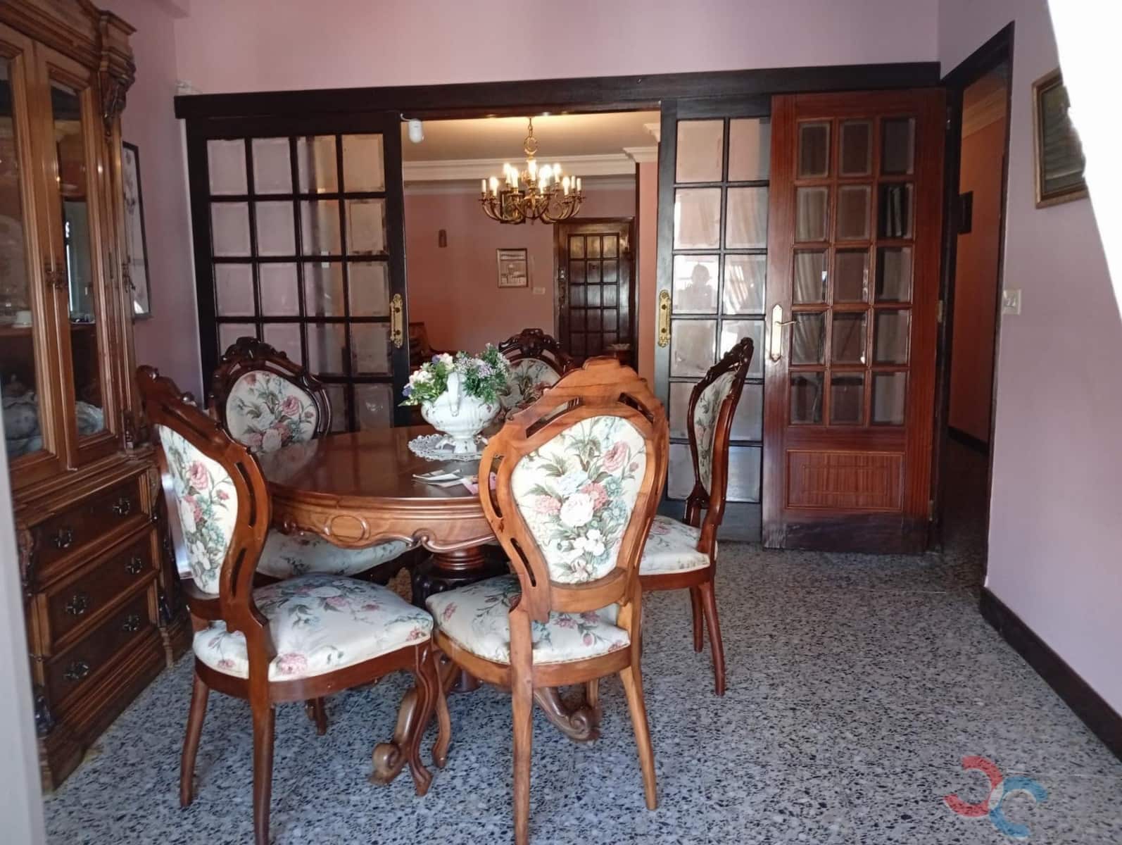 4 slaapkamer Flat te koop in Marin - € 180.000 (Ref: 9972322)