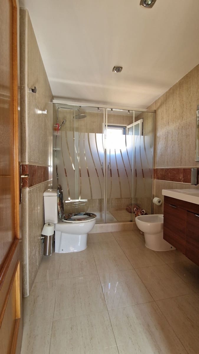 5 bedroom Villa for sale in Benidorm with pool garage - € 795,000 (Ref: 10023527)