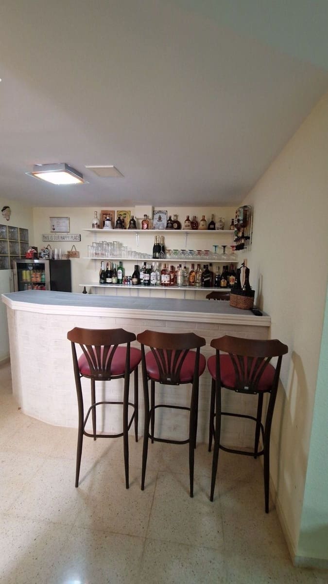 5 bedroom Villa for sale in Benidorm with pool garage - € 795,000 (Ref: 10023527)