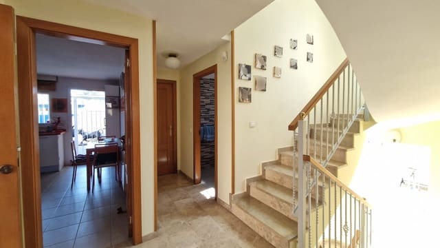 5 bedroom Villa for sale in Benidorm with pool garage - € 795,000 (Ref: 10023527)