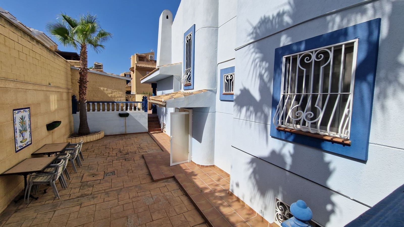5 bedroom Villa for sale in Benidorm with pool garage - € 795,000 (Ref: 10023527)