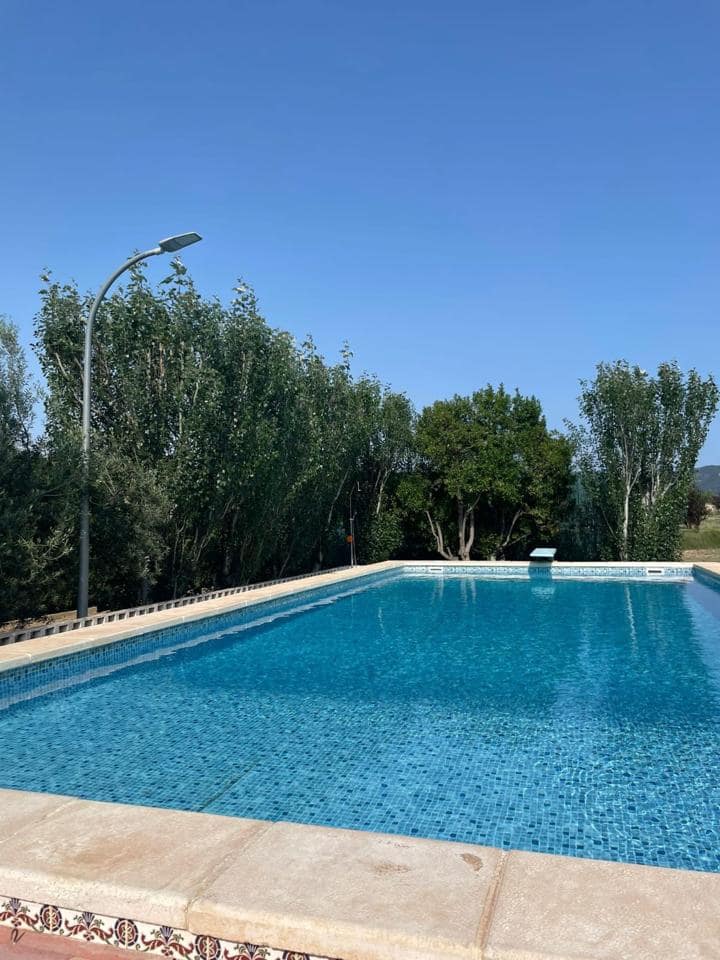 4 makuuhuone Huvila myytävänä paikassa Ibi mukana uima-altaan - 325 000 € (Ref: 9383714)