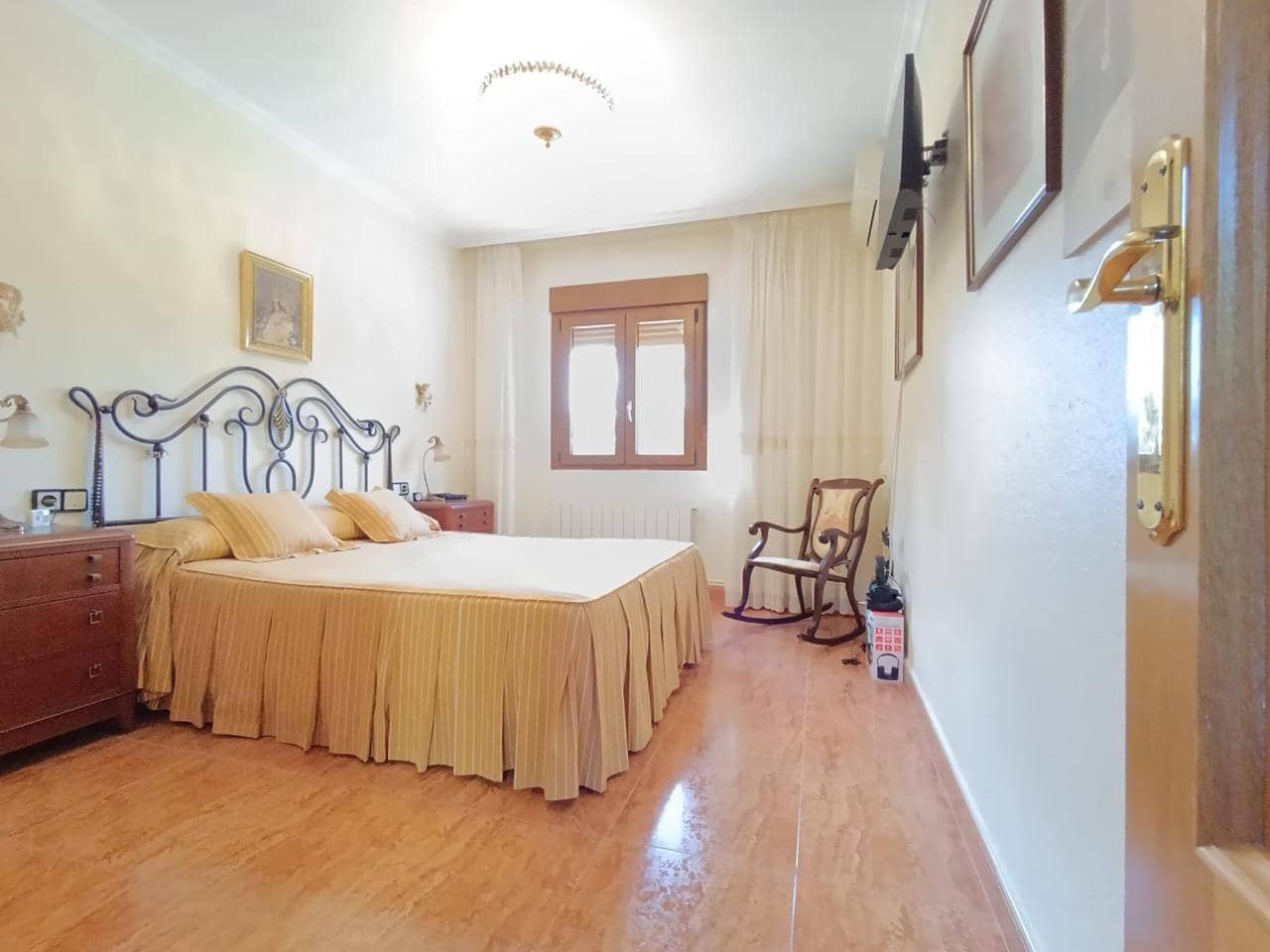 4 makuuhuone Huvila myytävänä paikassa Ibi mukana uima-altaan - 325 000 € (Ref: 9383714)