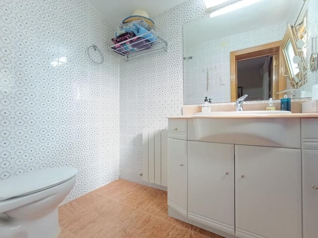 4 bedroom Villa for sale in Ibi with pool - € 325,000 (Ref: 9383714)