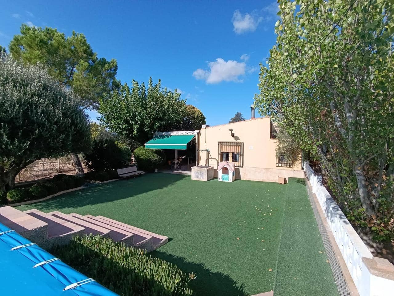 4 makuuhuone Huvila myytävänä paikassa Ibi mukana uima-altaan - 325 000 € (Ref: 9383714)