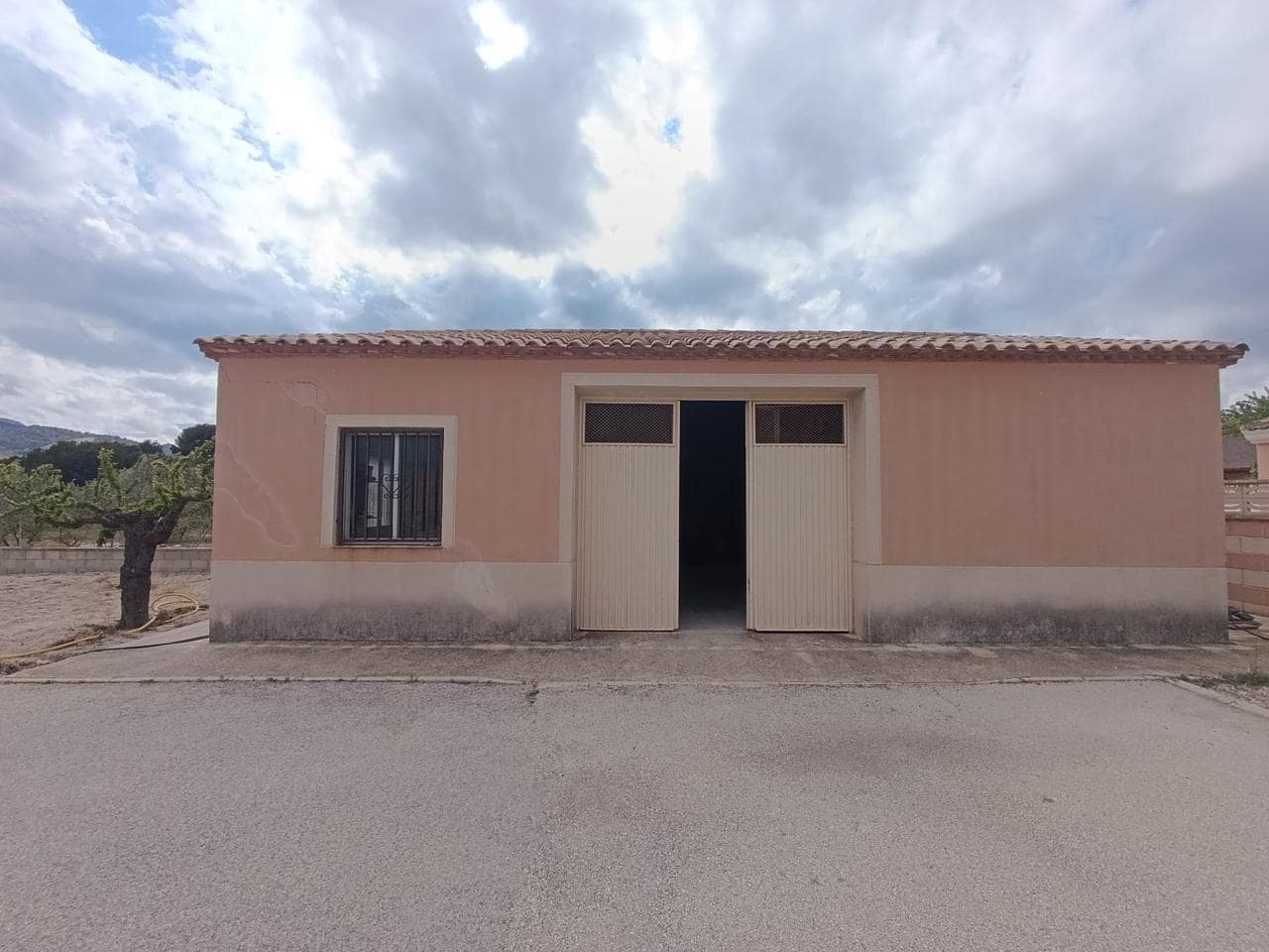 4 slaapkamer Finca/Landhuis te koop in Castalla met zwembad - € 365.000 (Ref: 9383715)